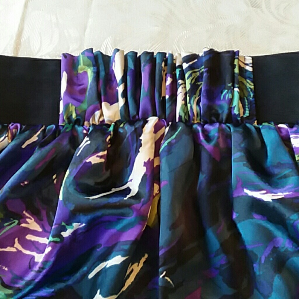 Multi-Color mini skirt - Picture 4 of 6